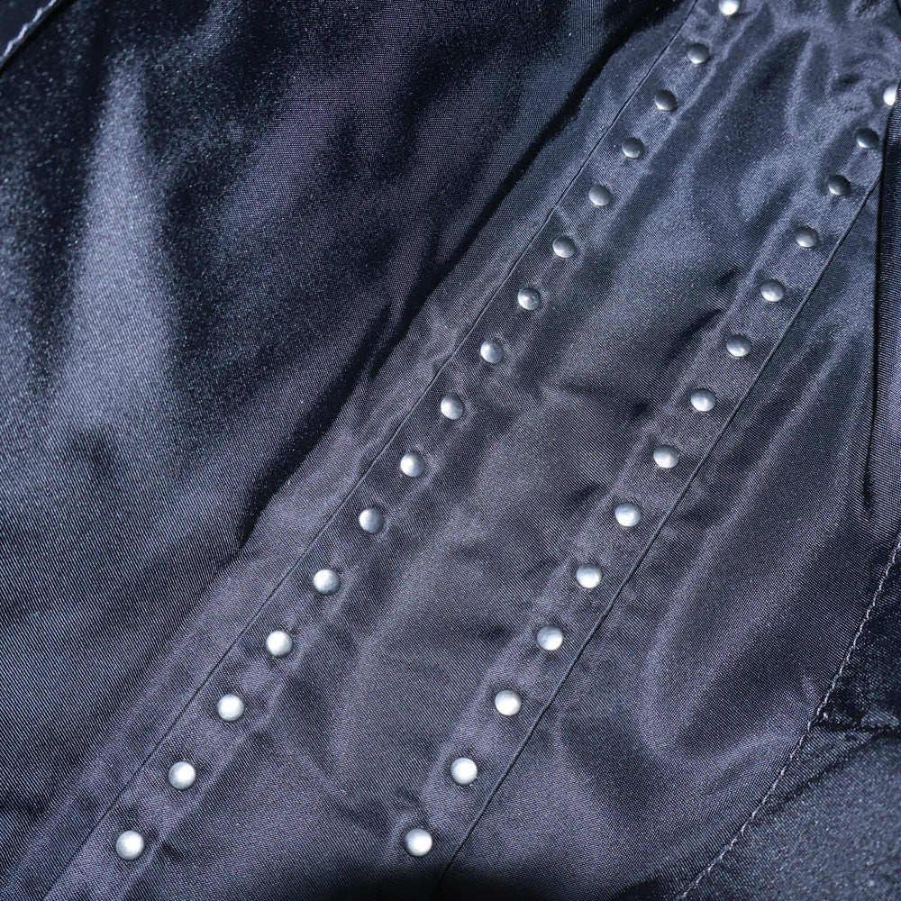 VALENTINO(ヴァレンチノ) ロックスタッズ付 ナイロン メッセンジャーバッグ ブラック