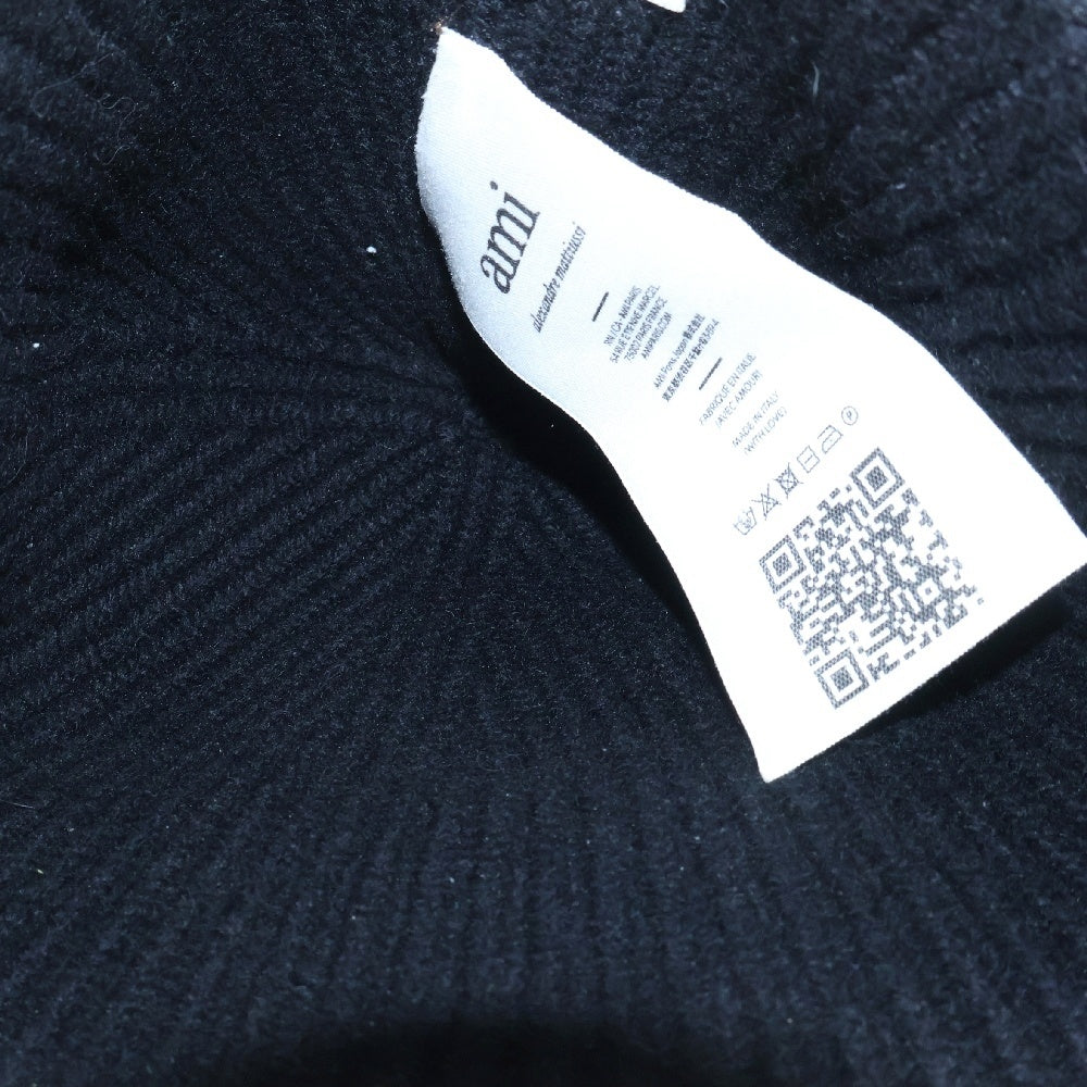 AMI Alexandre Mattiussi(アミアレクサンドルマテュッシ) RED ACD BEANIE 刺繍 ロゴ ニット ビーニー 帽子 ブラック BFUHA106.018