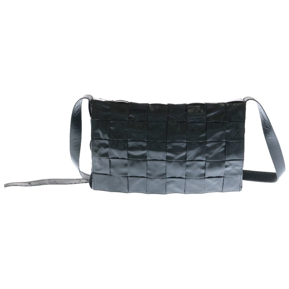 BOTTEGA VENETA(ボッテガヴェネタ) マキシイントレチャート カセット レザー ショルダーバッグ ブラック