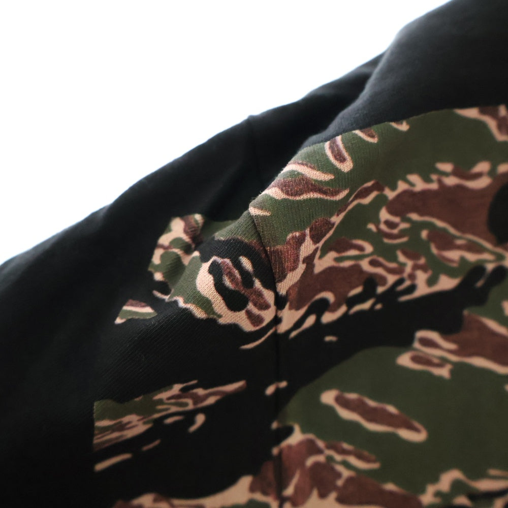 MARCELO BURLON(マルセロバーロン) GUANAJAY ドクロ総柄 クルーネック 半袖Tシャツ ブラック