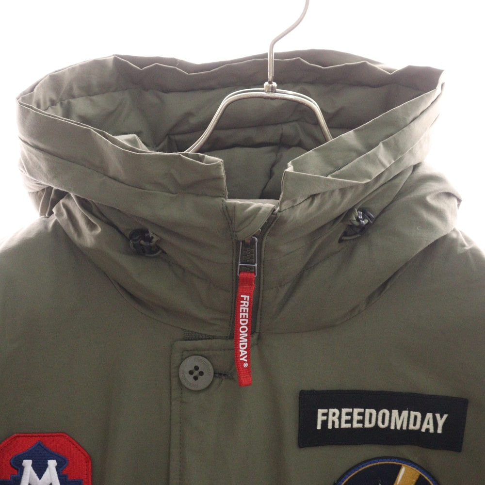 freedomday(フリーダムデイ) ワッペン付き ラクーンファー ダウンジャケット カーキ IFRM1241U600