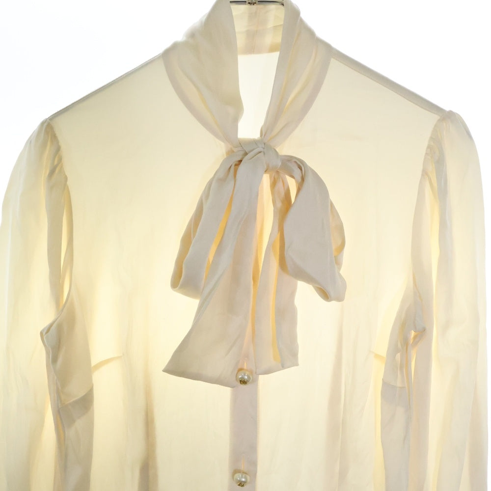 DOLCE & GABBANA(ドルチェアンドガッバーナ) DGロゴボタン リボン付 レディース シルク 長袖シャツ ホワイト FH F5P09T FURAG C