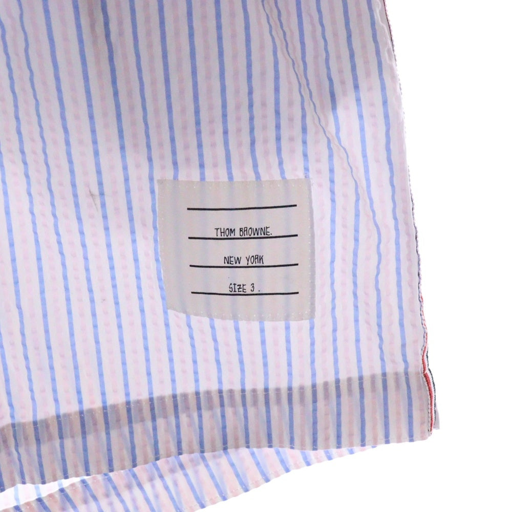 THOM BROWNE(トムブラウン) シアサッカー ストライプ柄 スイムショーツ ホワイト/ブルー MTT026A-F0009-480