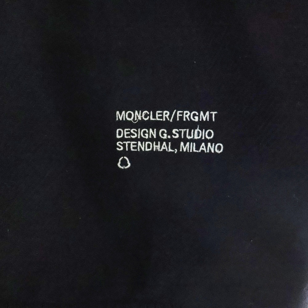 MONCLER(モンクレール) 23AW ×FRAGMENT CELSIA GIUBBOTTO フラグメント フラワー刺繍 袖レザー切り替え ダウン入りスカジャン ブラック/ホワイト I209U1A00007