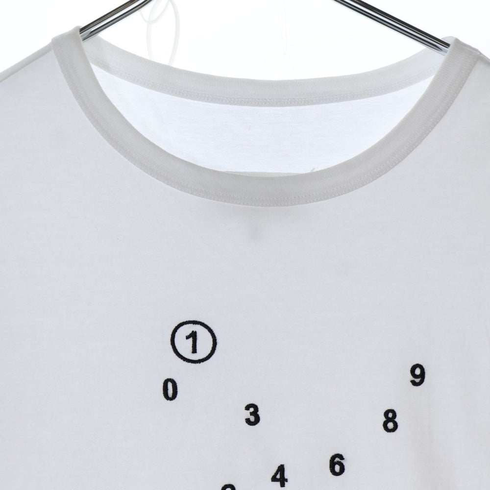 Maison Margiela(メゾンマルジェラ) 23SS カレンダーグラフィック刺繍 半袖Tシャツ クルーネックカットソー ホワイト S50GC0684 S22816