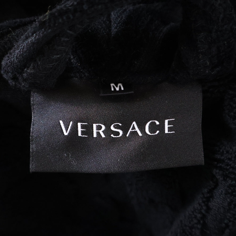 VERSACE(ヴェルサーチ) 袖メデューサ ロゴ総柄 バスローブ ガウン ブラック/イエロー ZACJ00008