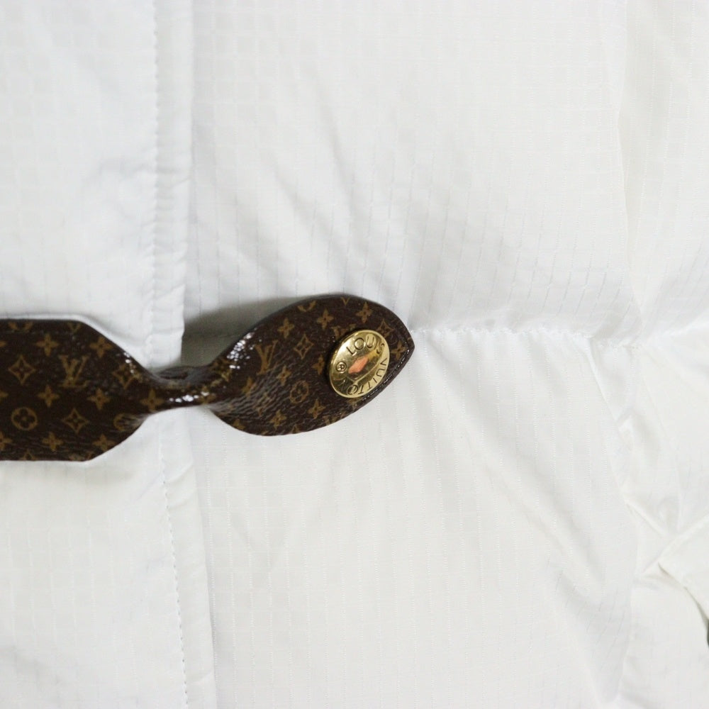 LOUIS VUITTON(ルイヴィトン) 24SS モノグラムアクセントピロー パファージャケット ダウンジャケット レディース ホワイト RW241WW E54 FQOW33