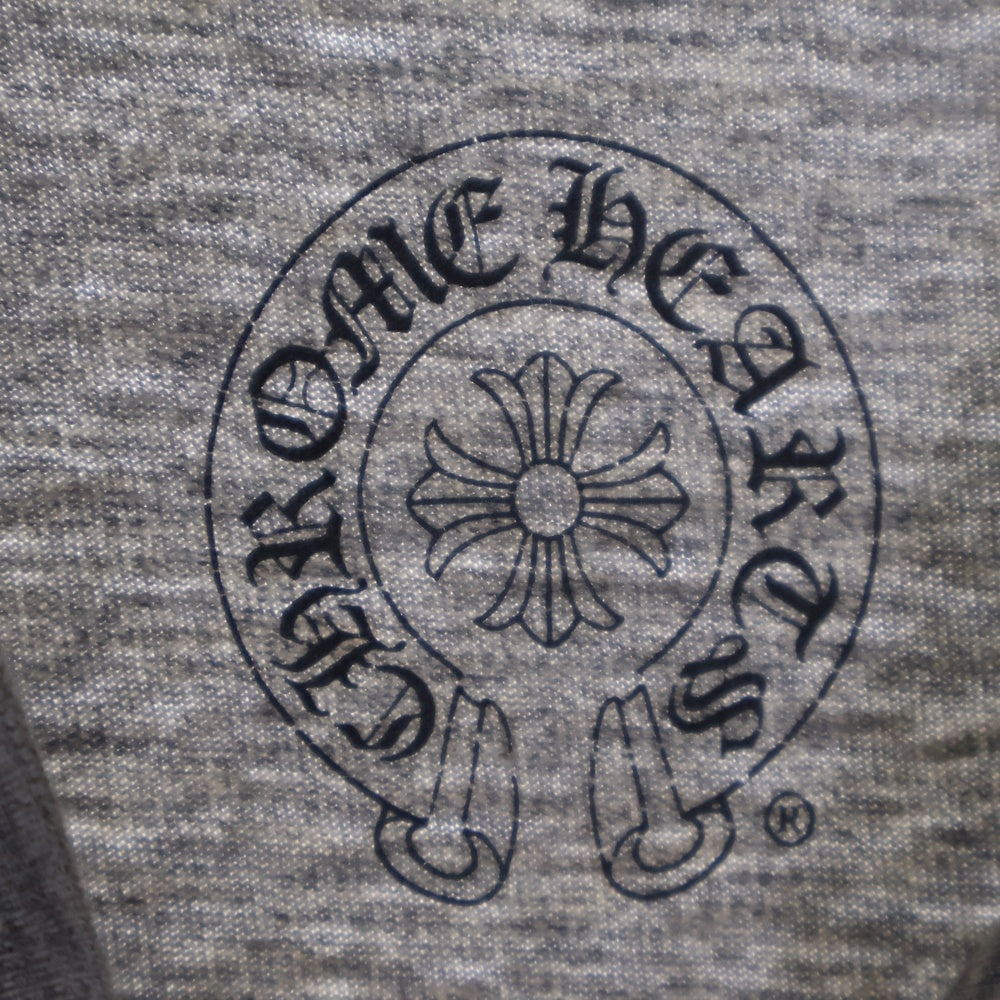 CHROME HEARTS(クロムハーツ) BSフレア ボタン セメタリークロスパッチ ヘンリーネック 半袖Tシャツ グレー