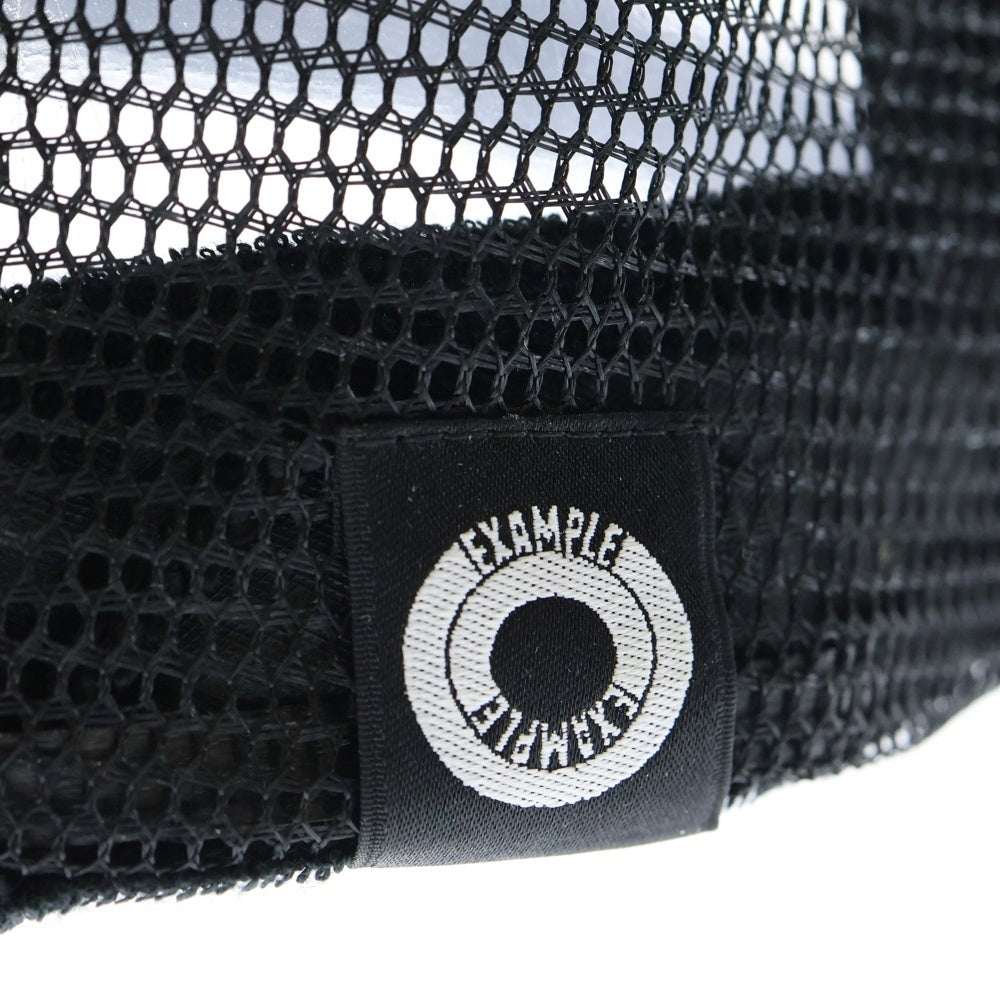 EXSAMPLE(エグザンプル) ロゴ刺繍メッシュキャップ ブラック/ホワイト