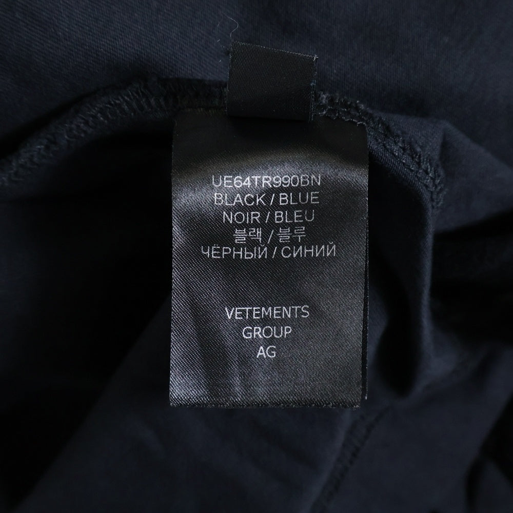 VETEMENTS(ヴェトモン) 24SS ANARCHY アナーキープリント 半袖Tシャツ クルーネックカットソー ブラック UE64TR990BN