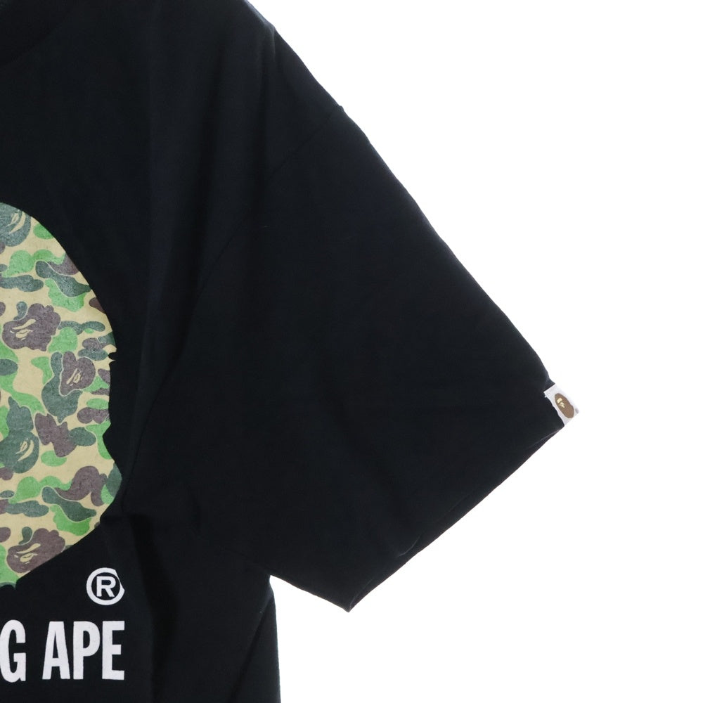 A BATHING APE(アベイシングエイプ) APE カモ柄 フロントプリント クルーネック 半袖Tシャツ ブラック