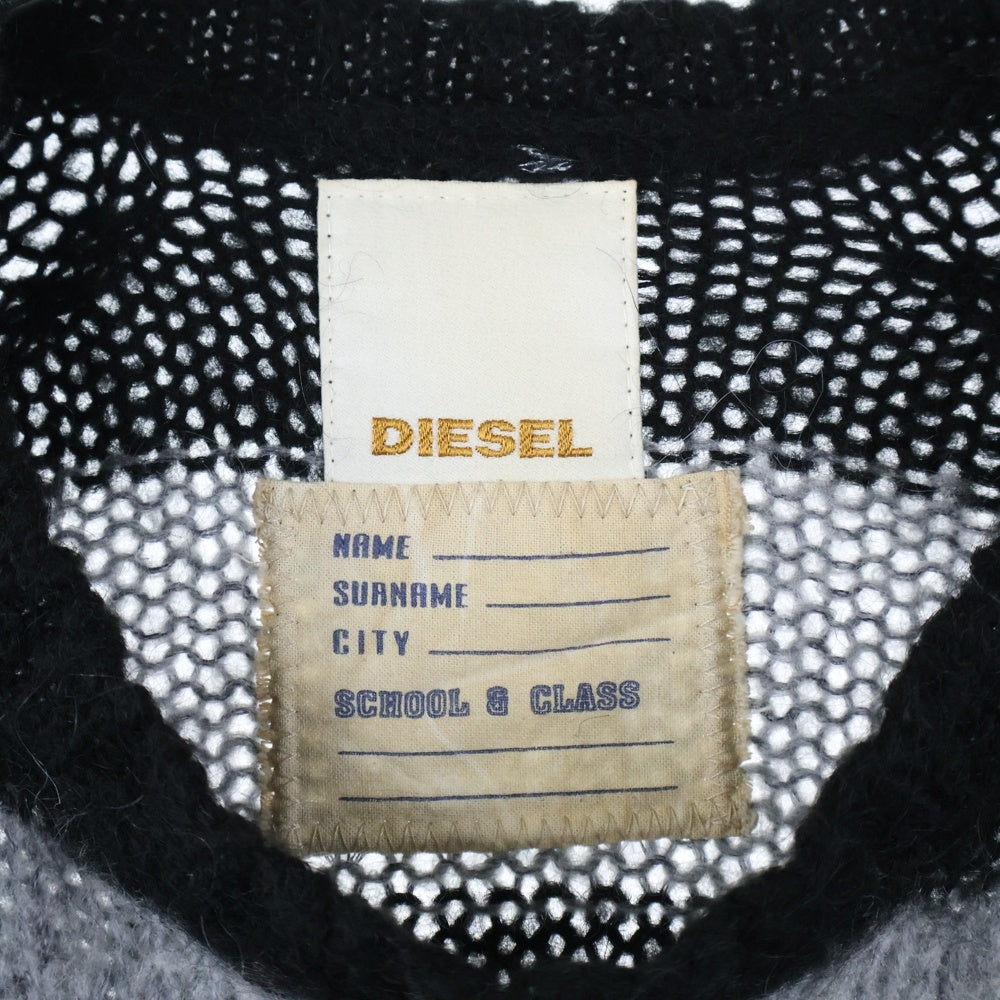 DIESEL(ディーゼル) ロゴタグ付 ボーダー クルーネック ニット セーター ブラック/グレー