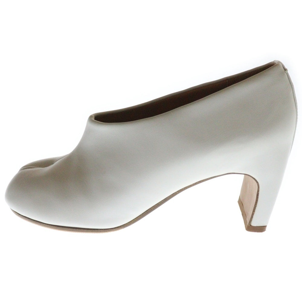 Maison Margiela 22(メゾンマルジェラ) TABI レディース スプリットトゥ レザー タビパンプス ホワイト 39WL0060