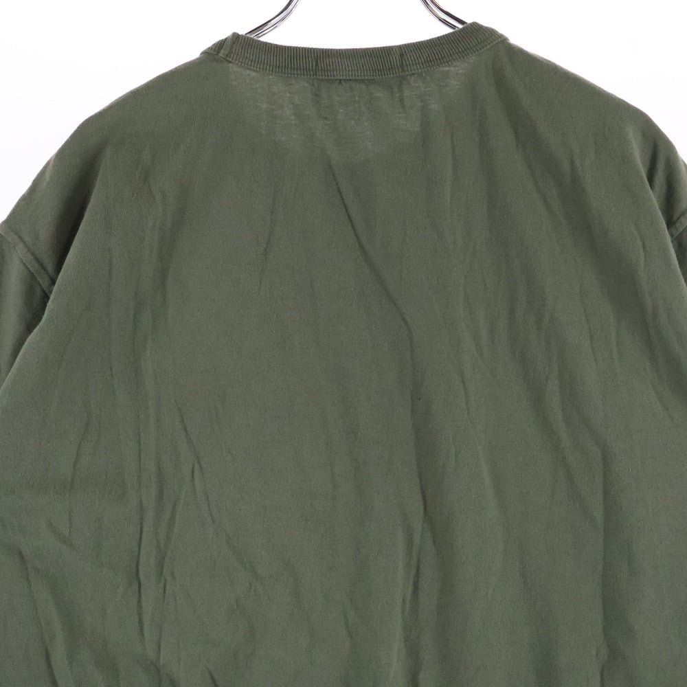 STONE ISLAND(ストーンアイランド) フロントロゴ刺繍 ジップポケット付 クルーネック 半袖Tシャツ カーキ 721520358