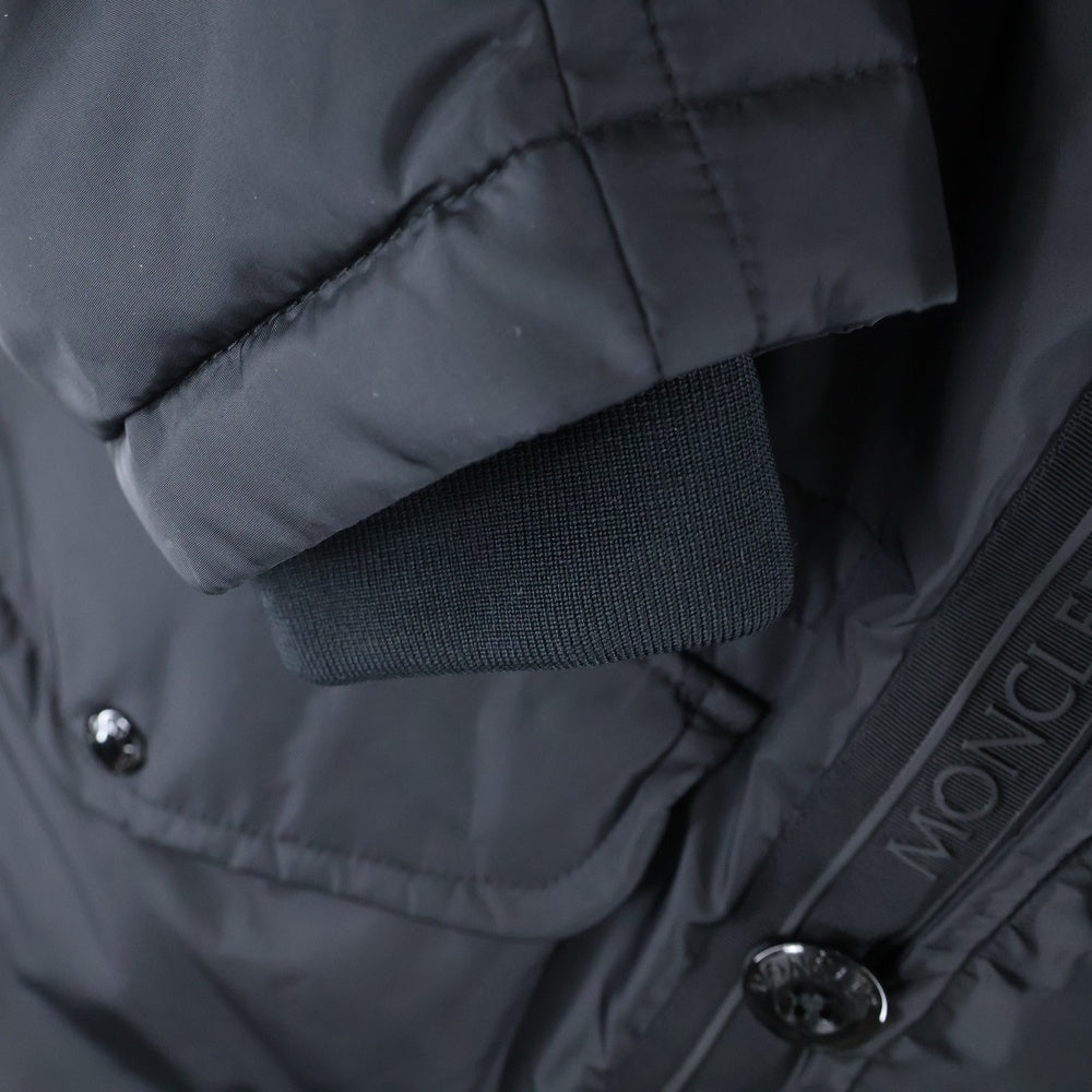 MONCLER(モンクレール) 21AW AJA GIUBBOTTO アジャ フーデットダウンジャケット ダウンコート ブラック G20911C00023 68352