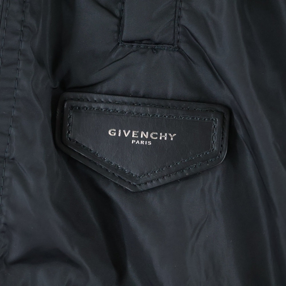 GIVENCHY(ジバンシィ) Nylon Cargo Logo Jogging Pant ナイロン カーゴパンツ ブラック BM502P109A