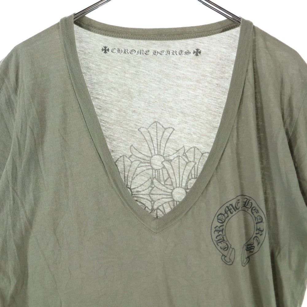 CHROME HEARTS(クロムハーツ) CEMETERY S/S TEE バックセメタリープリント Vネック 半袖Tシャツ カーキ