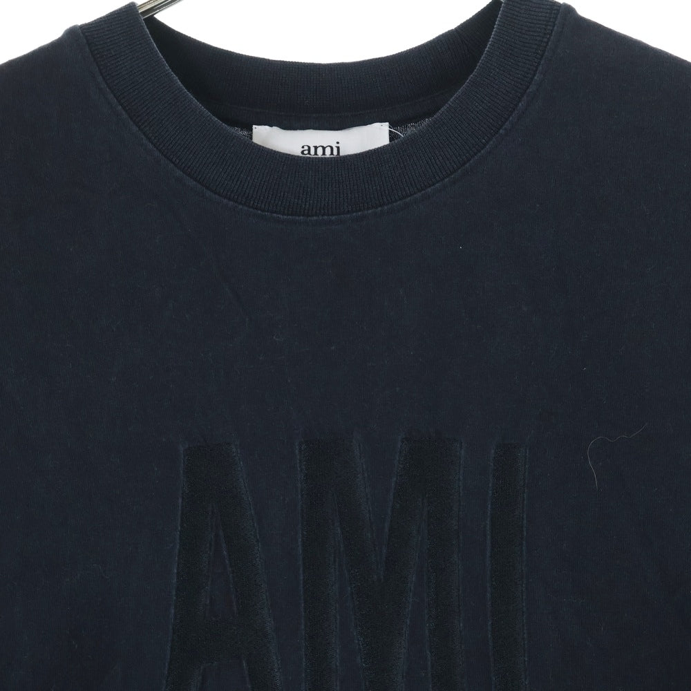 AMI Alexandre Mattiussi(アミアレクサンドルマテュッシ) フロントロゴ刺繍クルーネック半袖Tシャツ E22UTS003.725 ブラック