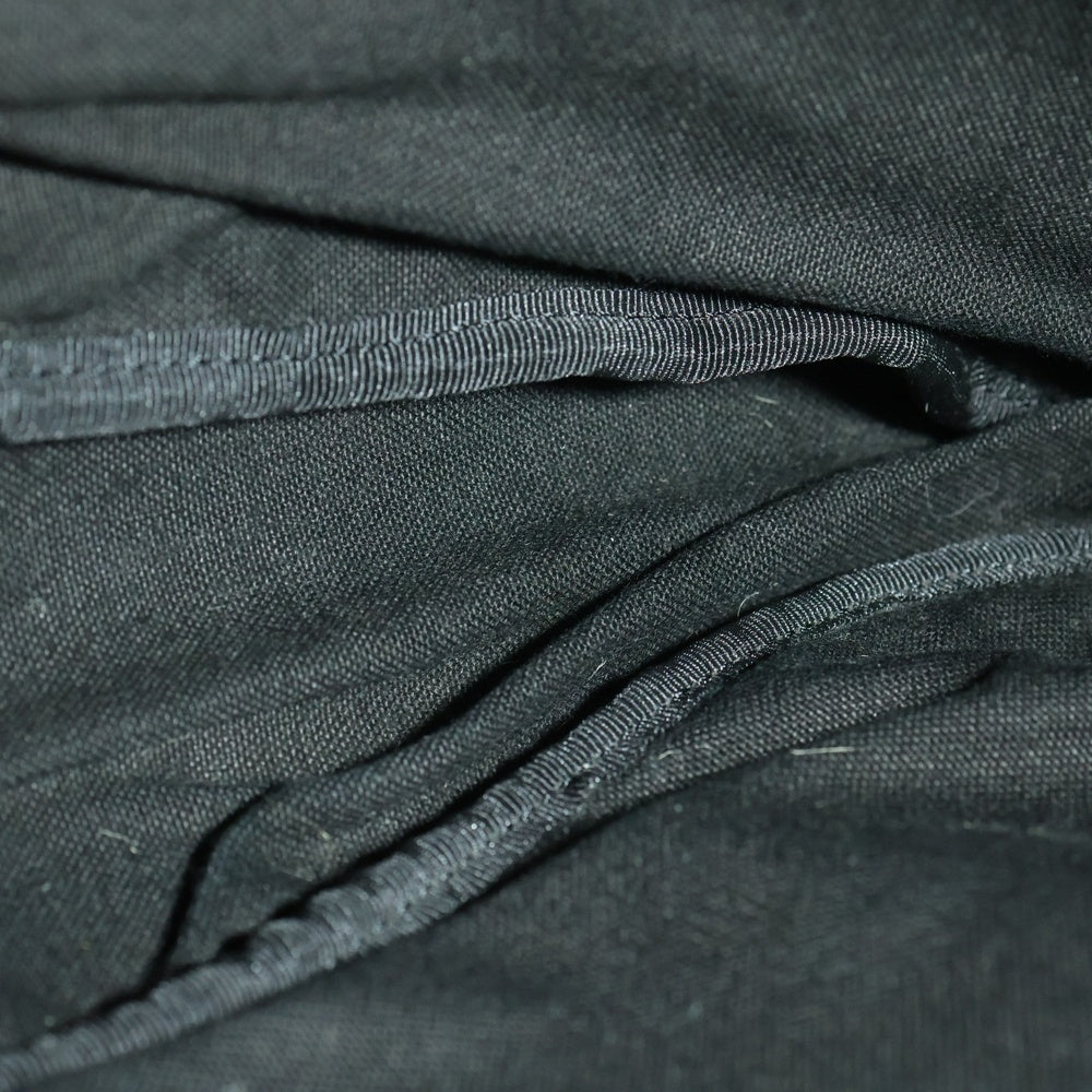 ISAMU KATAYAMA BACKLASH(イサムカタヤマバックラッシュ) レザー ラウンドジップ ショルダーバッグ ブラック