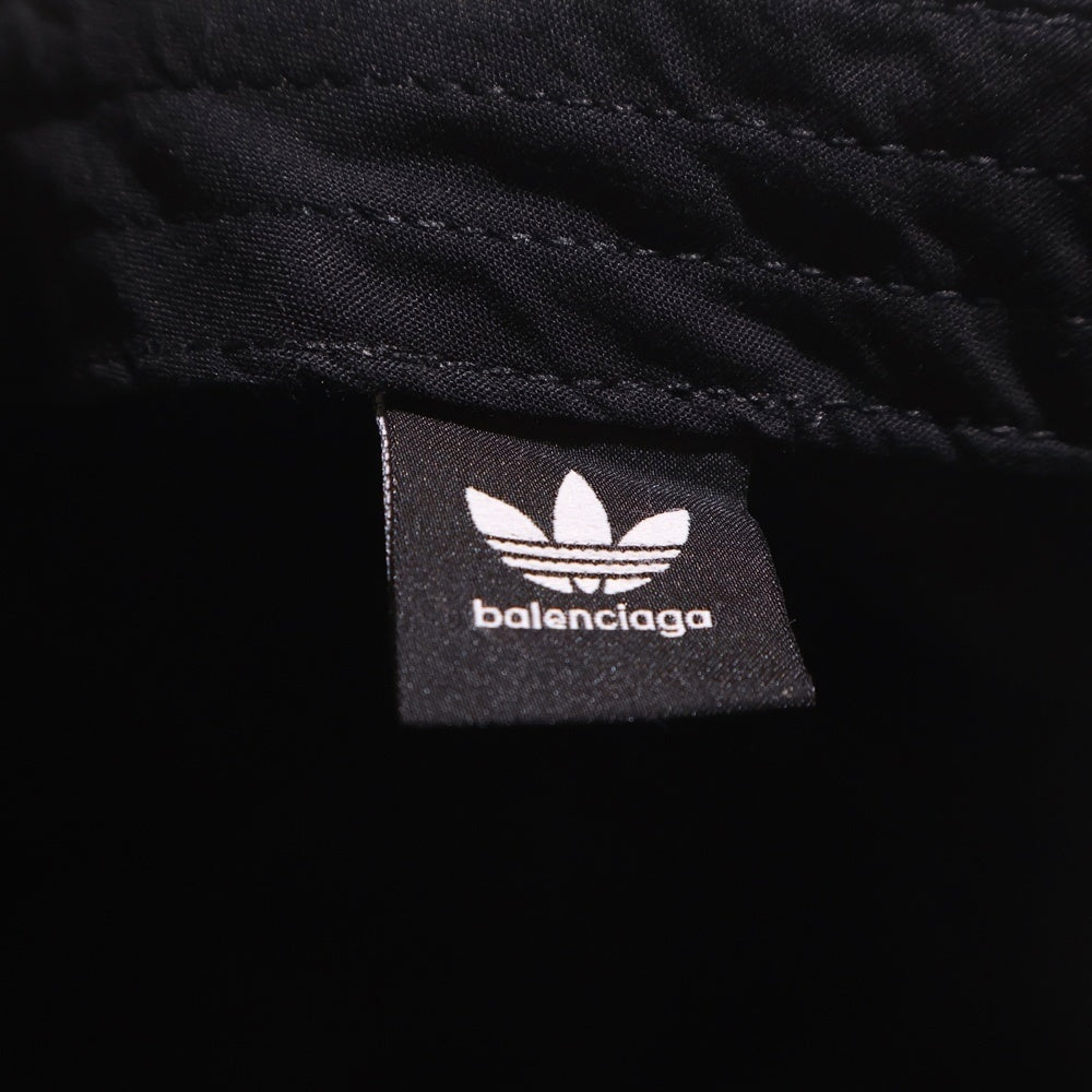 BALENCIAGA(バレンシアガ) ×ADIDAS ロゴストライプ ベースボールキャップ ブラック 712160 410B2