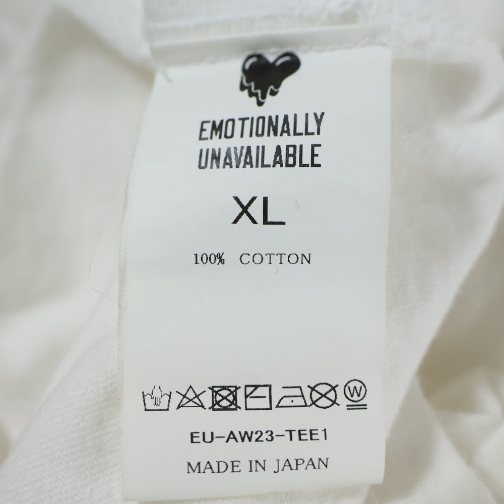 Emotionally Unavailable(エモーショナリー アンアヴェイラブル) 23AW スプレーアートプリント クルーネック 半袖Tシャツ ホワイト EU-AW23-TEE1
