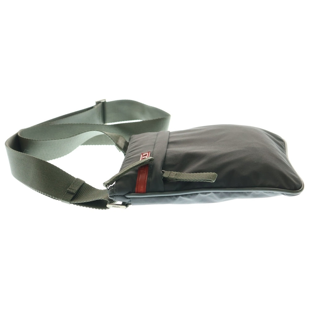 PRADA(プラダ) ラバーロゴ スポーツ ショルダーバッグ グレー