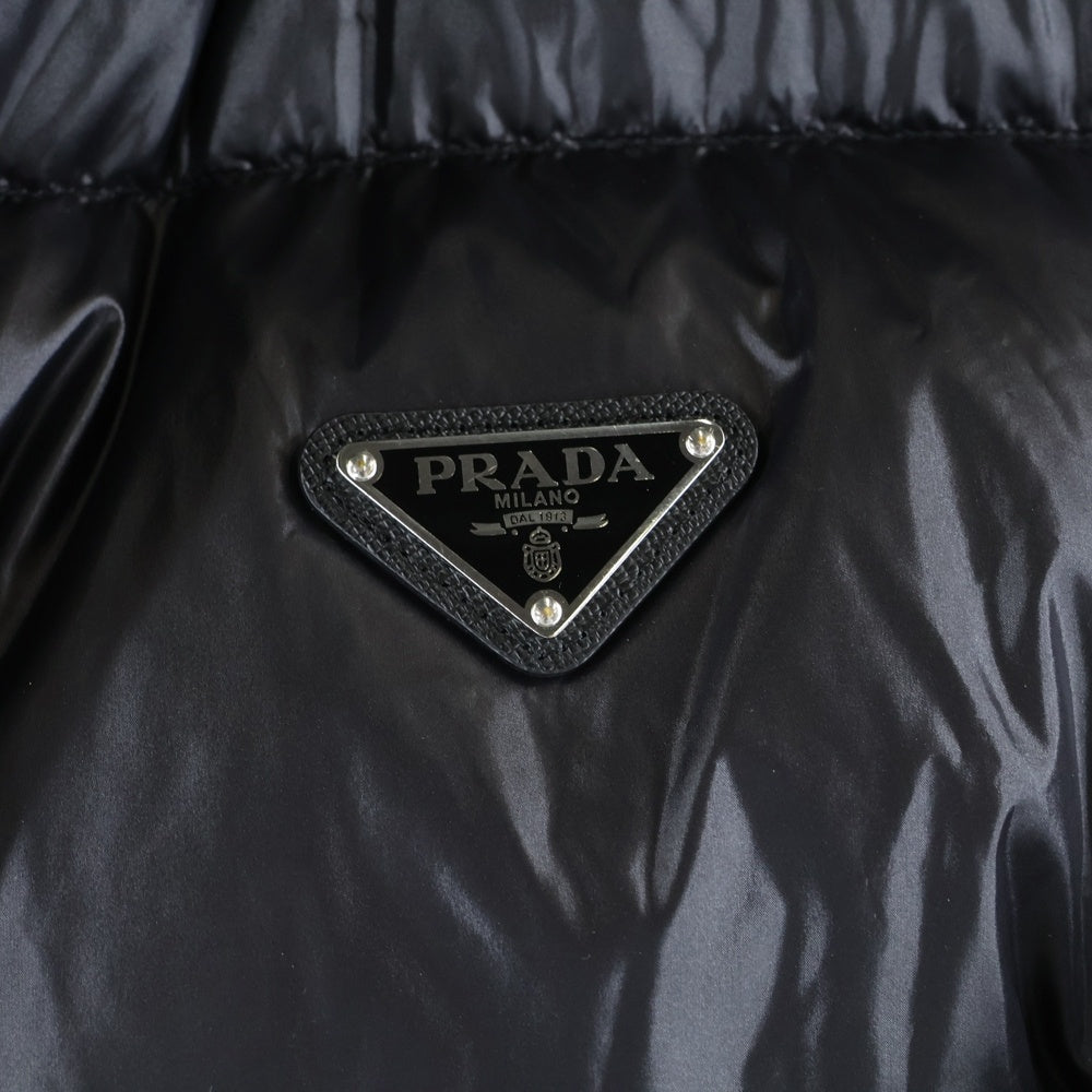 PRADA(プラダ) Re-Nylon リナイロン コンバーチブル クロップド トライアングルロゴプレート ダウンジャケット ブラック レディース 291805 S222 11A9
