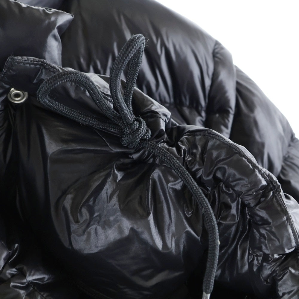 PRADA(プラダ) Re-Nylon リナイロン コンバーチブル クロップド トライアングルロゴプレート ダウンジャケット ブラック レディース 291805 S222 11A9