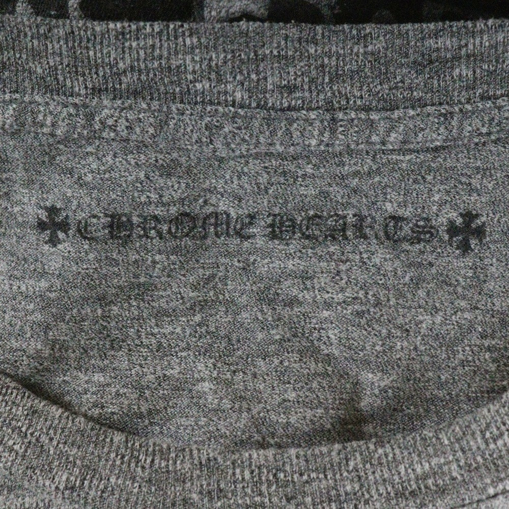 CHROME HEARTS(クロムハーツ) DAGGER S/S Tee バックダガープリント クルーネック 半袖Tシャツ グレー