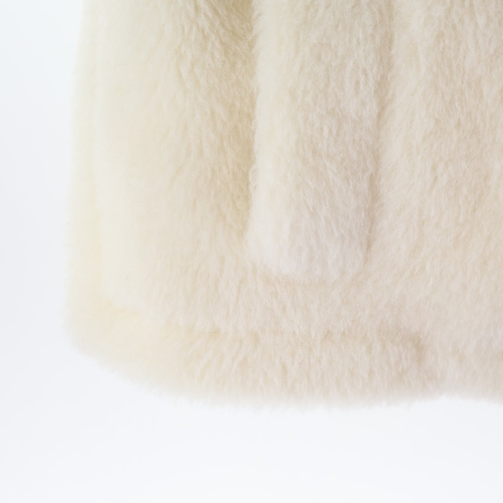 Max Mara(マックスマーラ) テディベア ケープ ポンチョ ベルト付き ボアベストジャケット ホワイト