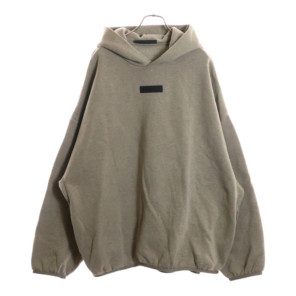 ESSENTIALS FEAR OF GOD(エッセンシャル フィアオブゴッド) フロントブラックラバーロゴ プルオーバーパーカー ベージュ