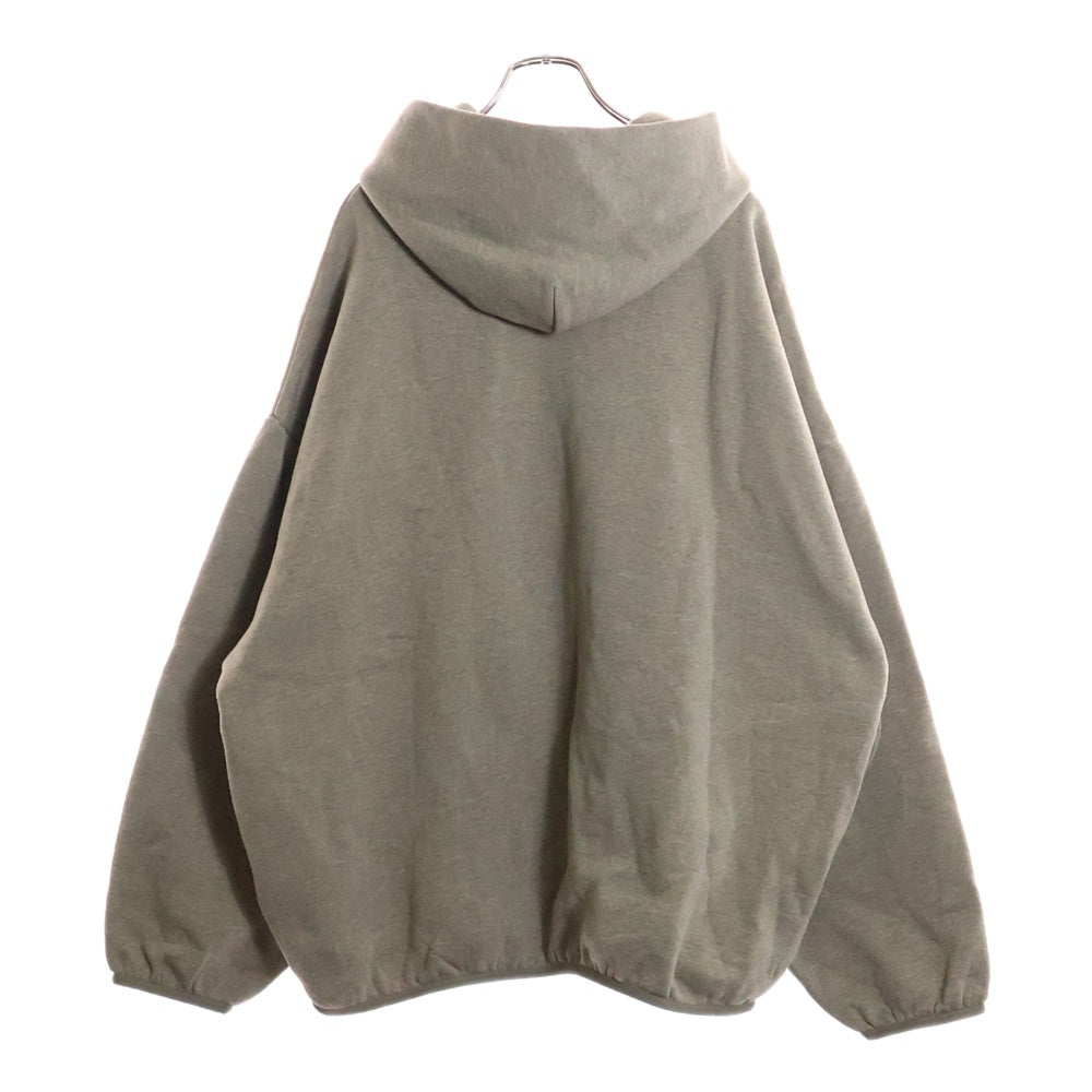 ESSENTIALS FEAR OF GOD(エッセンシャル フィアオブゴッド) フロントブラックラバーロゴ プルオーバーパーカー ベージュ