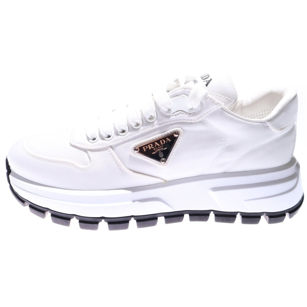 PRADA(プラダ) 三角ロゴプレート プラックス レザー ローカットスニーカー ホワイト 1E804M レディース