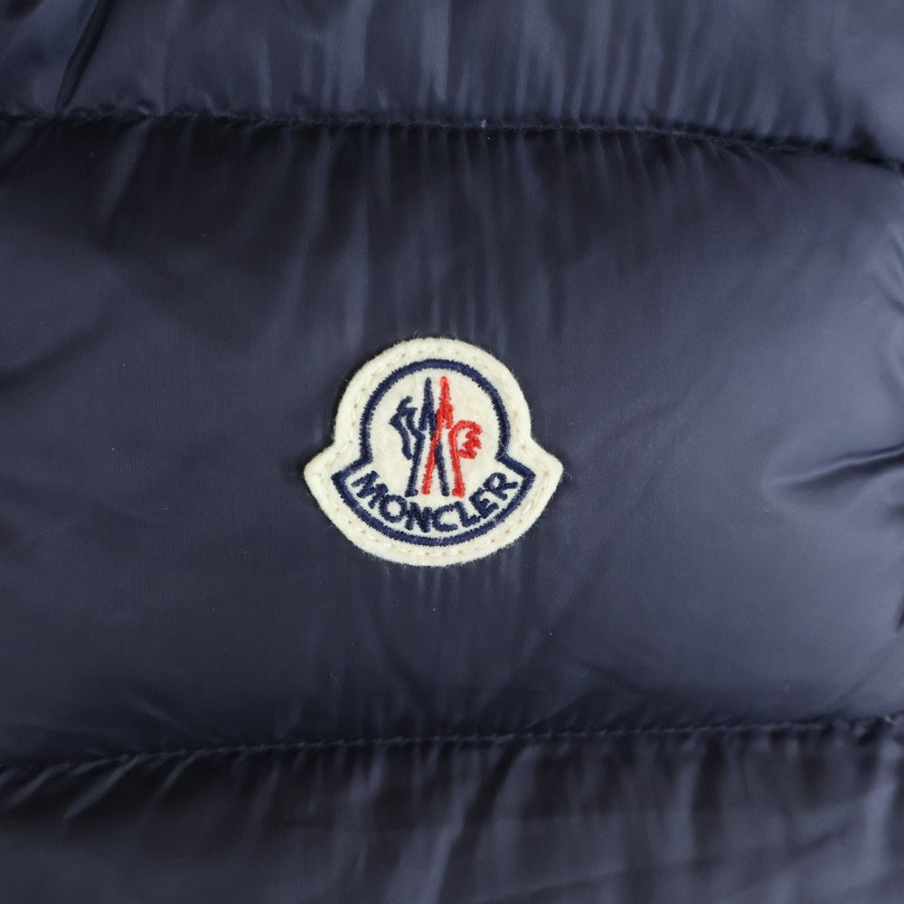 MONCLER(モンクレール) SOVEX GILET ロゴワッペン 切替 ダウンベスト E20914381085 C0104 ネイビー