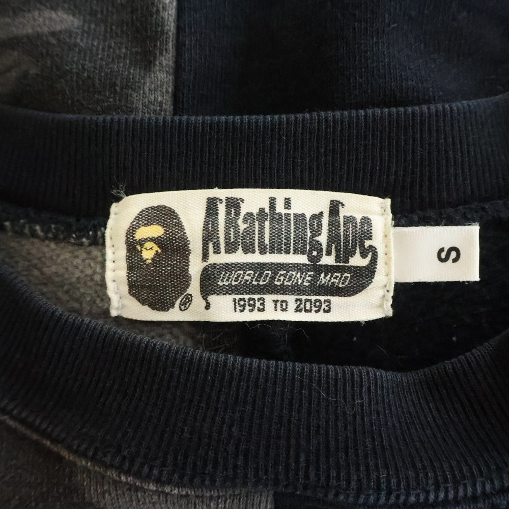 A BATHING APE(アベイシングエイプ) カモ タイガー シャーク プリント フロント刺繍 クルーネック 長袖ッスウェット トレーナー ブラック/グレー