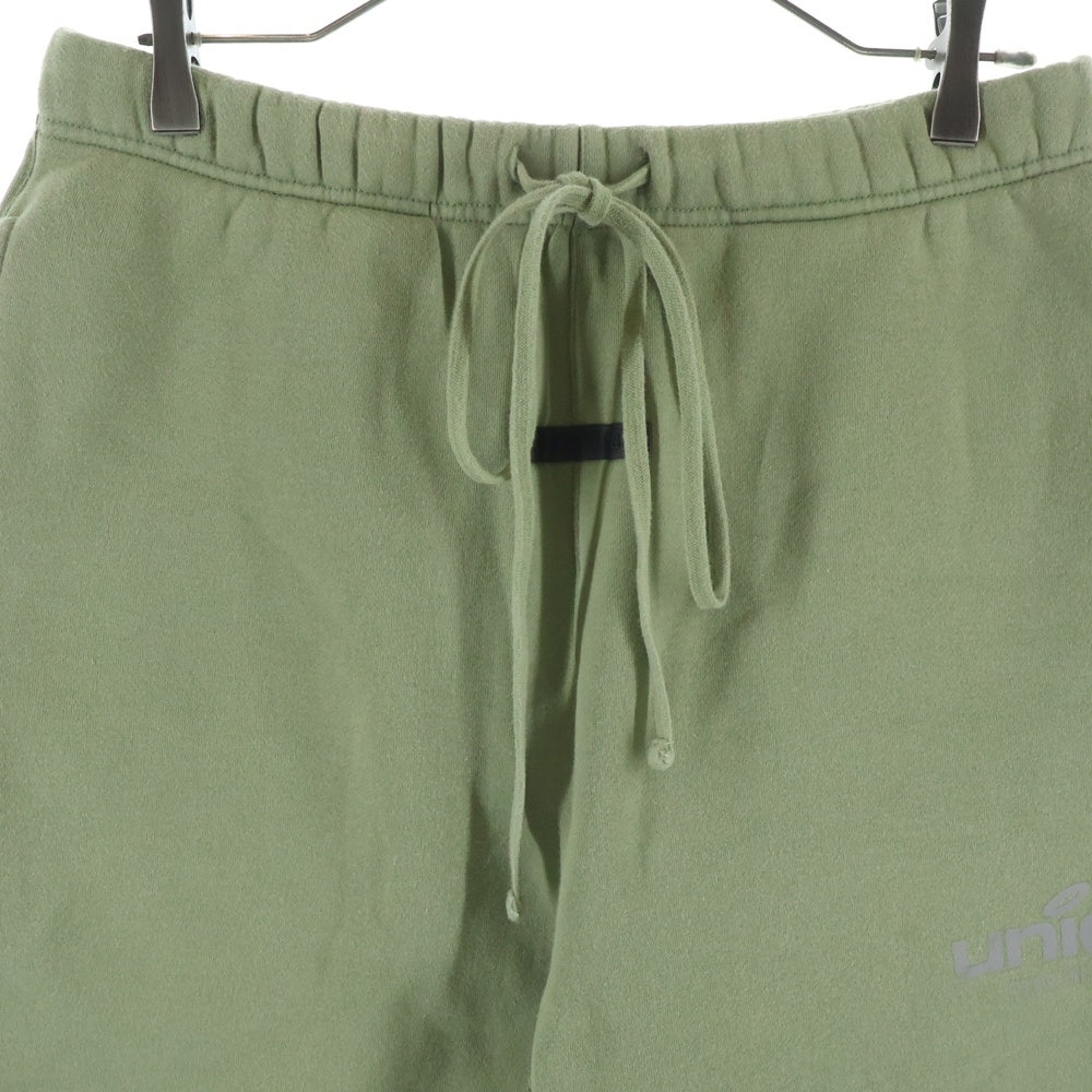 FEAR OF GOD ESSENTIALS(フィアオブゴッド エッセンシャルズ) ×UNION 30 year Shorts ユニオンプリント ハーフパンツ ショーツ カーキ
