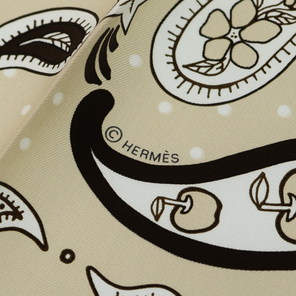 HERMES(エルメス) RODEO DES FRUITS ロデオデフルーツ カレ55 シルク バンダナ スカーフ ベージュ レディース