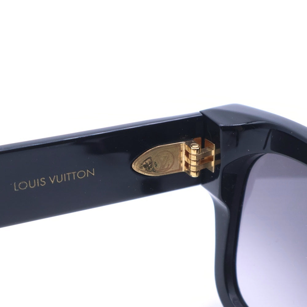 LOUIS VUITTON(ルイヴィトン) ランデヴー モノグラム キャットアイ サングラス ブラック/ゴールド Z1562E