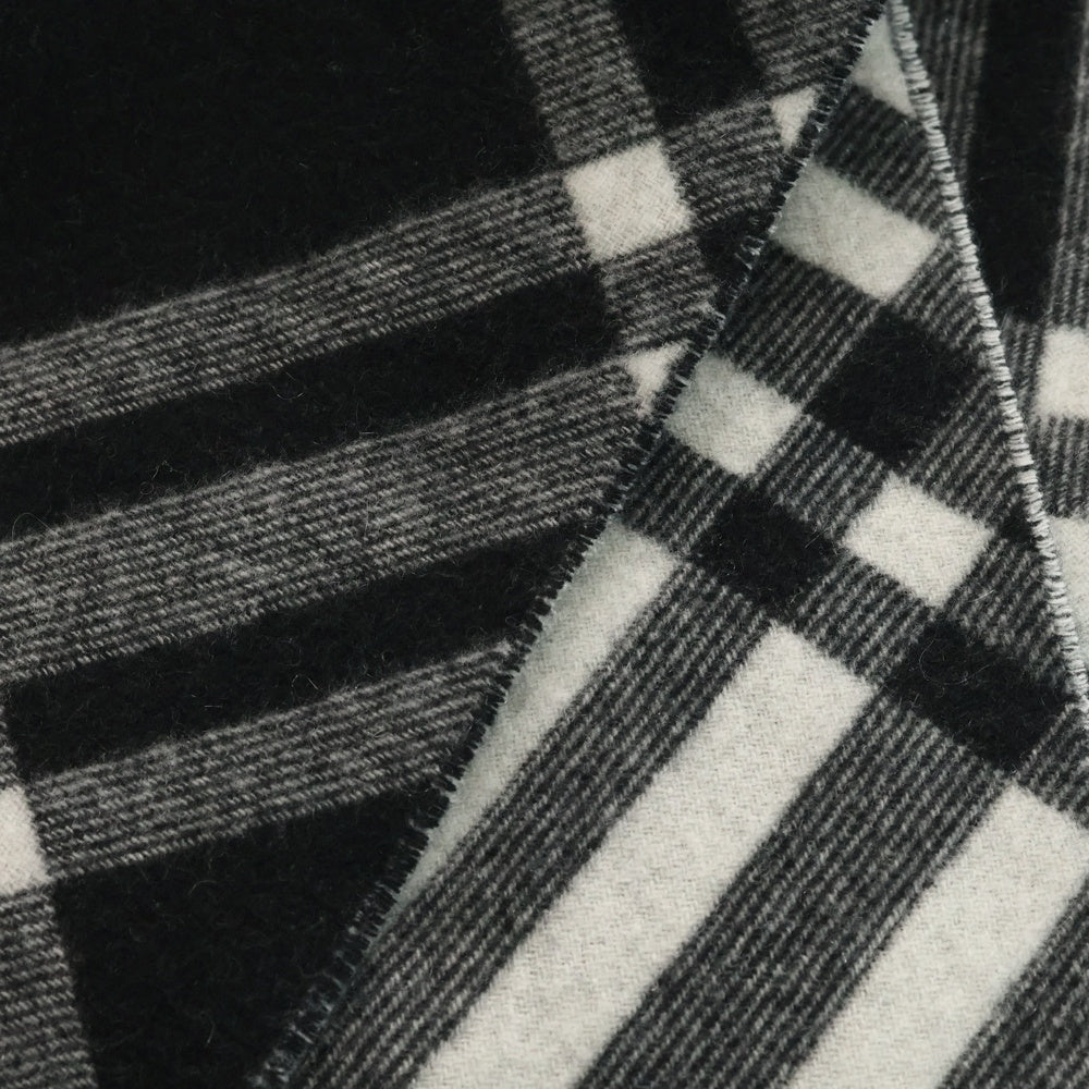 BURBERRY(バーバリー) チェック柄 ロゴパッチ付 カシミヤ マフラー ブラック/グレー 8099650/75L