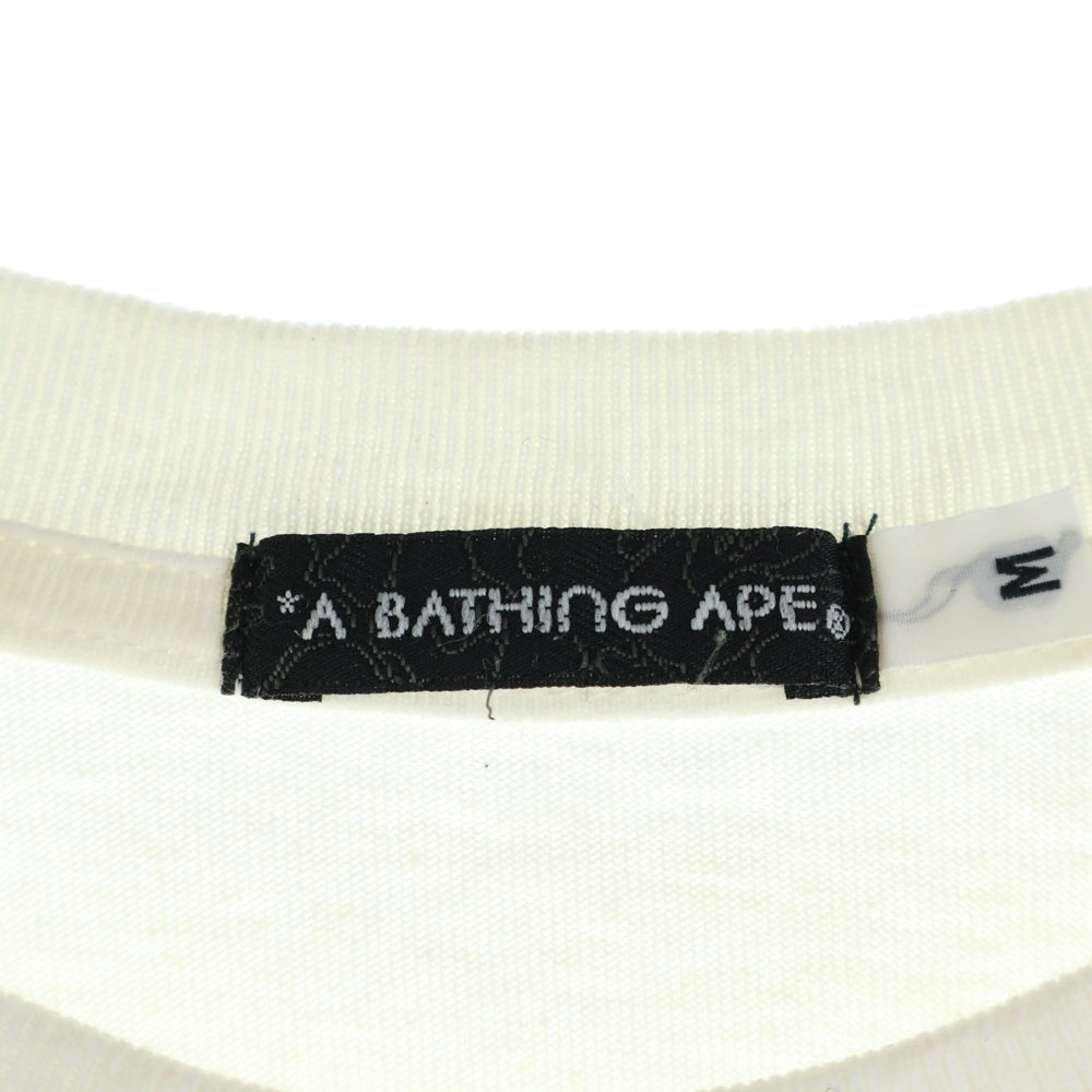 A BATHING APE(アベイシングエイプ) スワロフスキー カレッジロゴ ラインストーン フロントデザイン クルーネック半袖Tシャツ ショートスリーブカットソー ホワイト