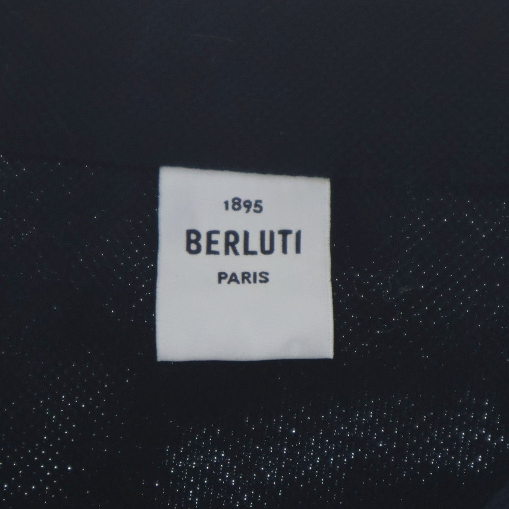 Berluti(ベルルッティ) 胸ポケットカリグラフィ刺繍 コットン 長袖シャツ ネイビー R26JSL16CAKW