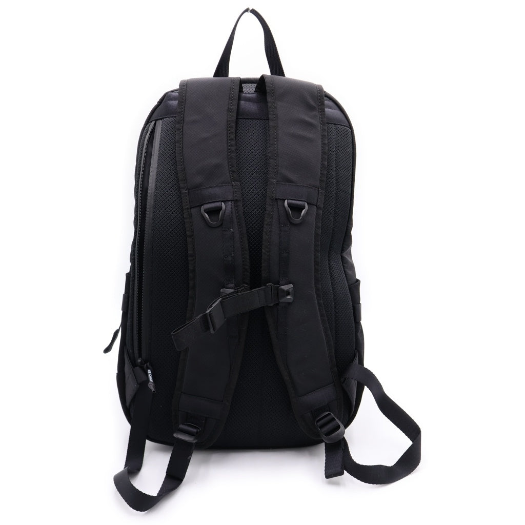 MONCLER GENIUS(モンクレール ジーニアス) ×Fragment Design フラグメントデザイン バックパック リュック ブラック H209U5A00001 M2471