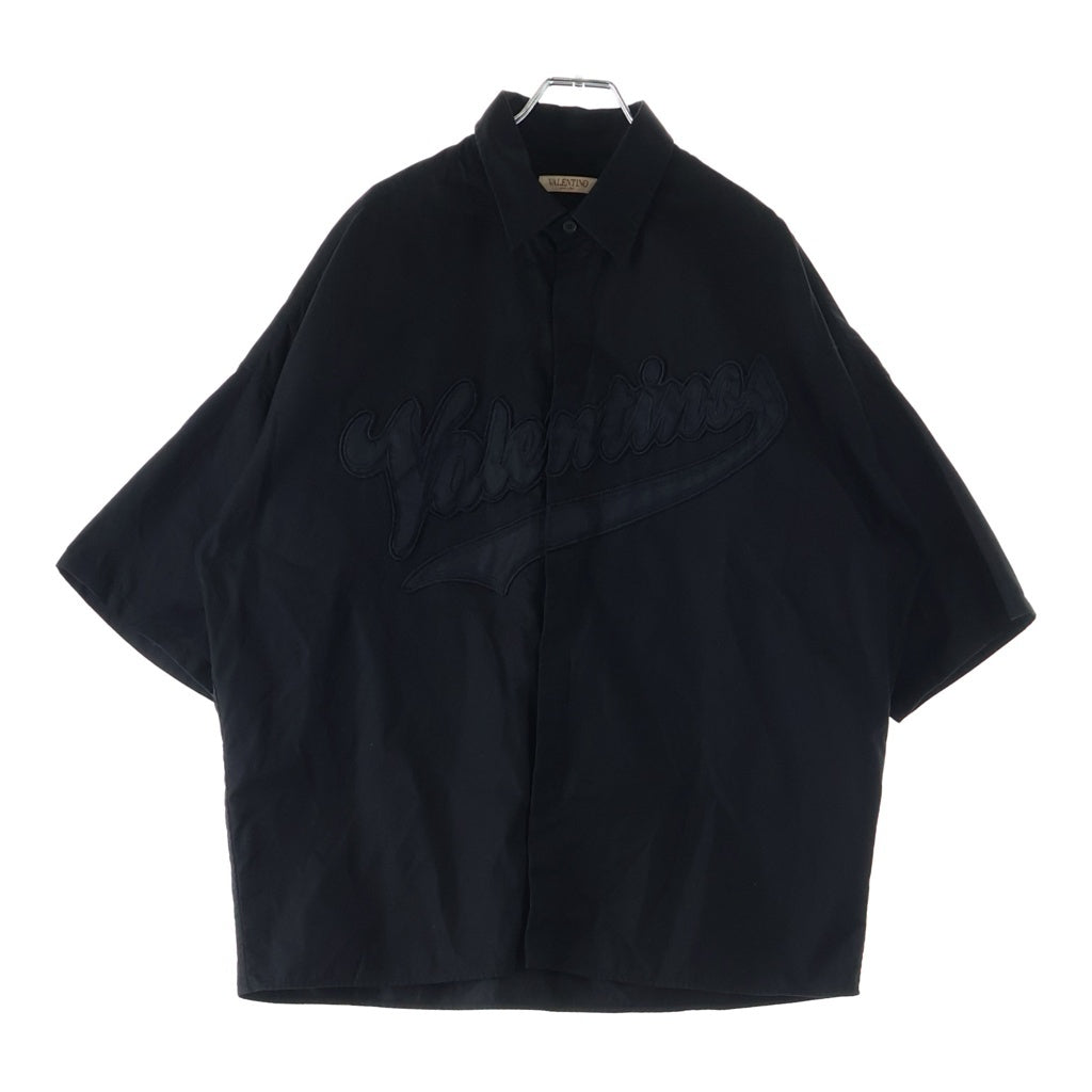 VALENTINO(ヴァレンティノ) Short-Sleeved Shirt With Maxi Logo Pat マキシロゴパット ショートスリーブシャツ 半袖シャツ ブラック 2V3AAD158YH
