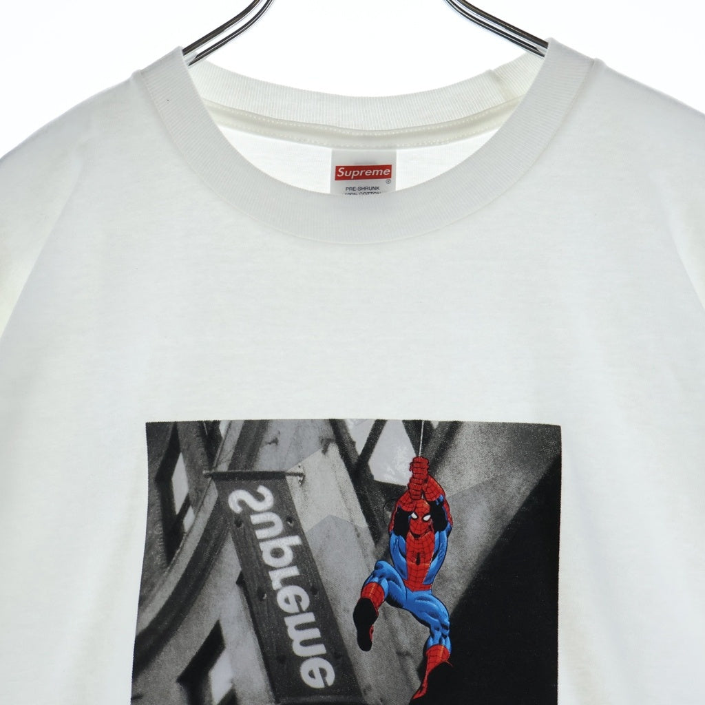 SUPREME(シュプリーム) 26SS Spider-Man Tee ロゴ スパイダーマン フロントプリント クルーネック 半袖Tシャツ ホワイト