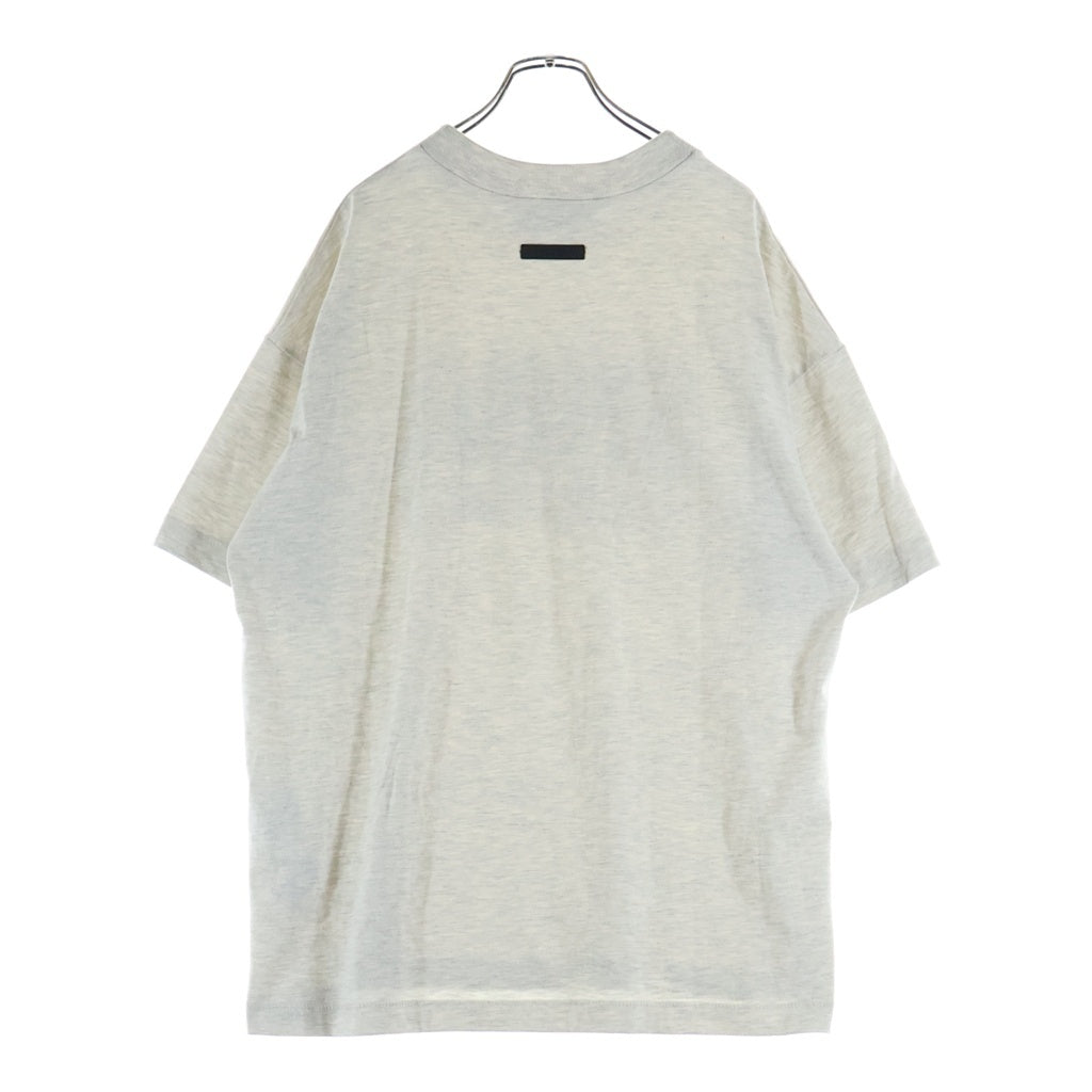 FEAR OF GOD ESSENTIALS(フィアオブゴッド エッセンシャルズ) ×NBA LOGO S/S TEE 半袖 クルーネック Tシャツ カットソー グレー -