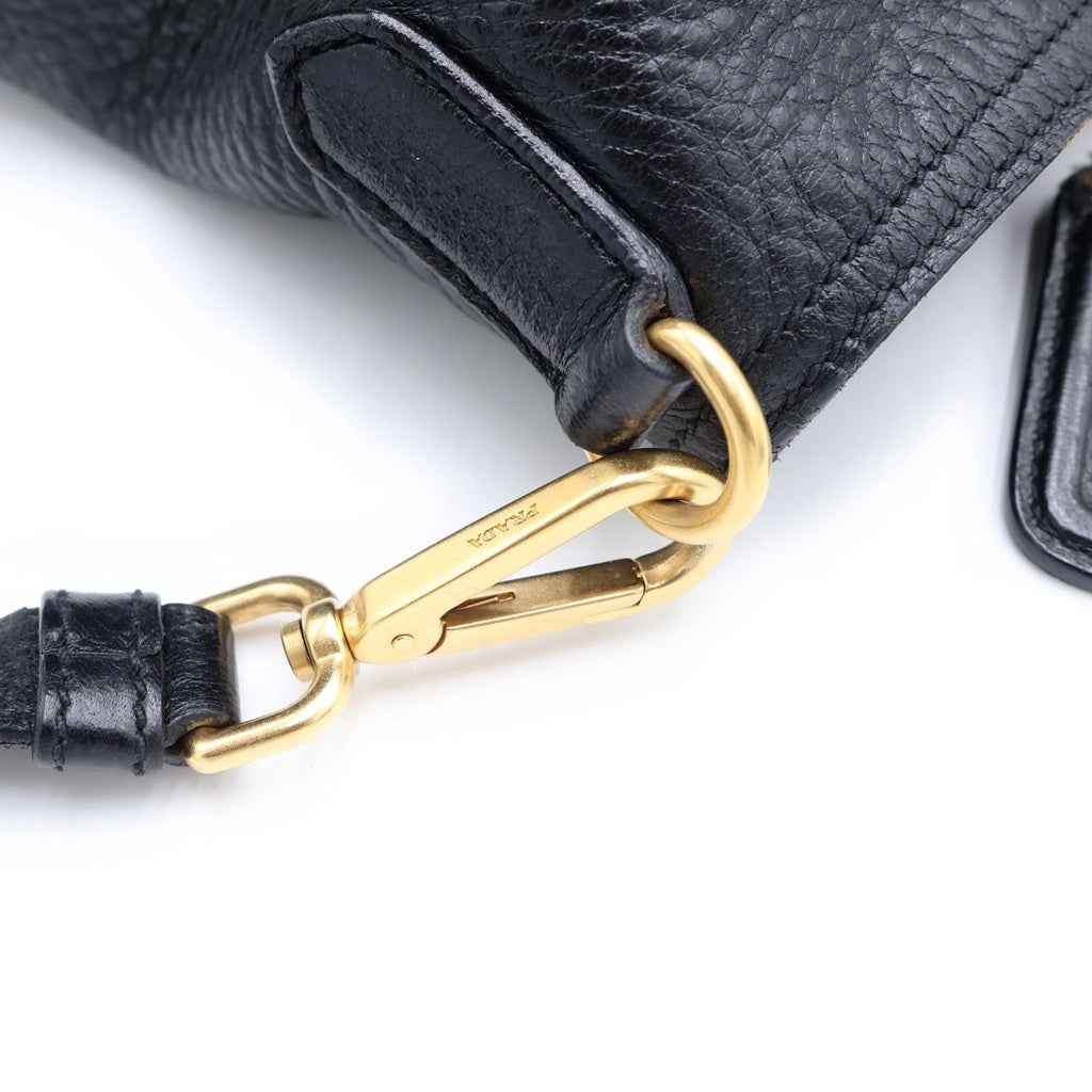 PRADA(プラダ) ロゴ入り 2Way レザー ハンドバッグ ショルダーバッグ ブラック レディース