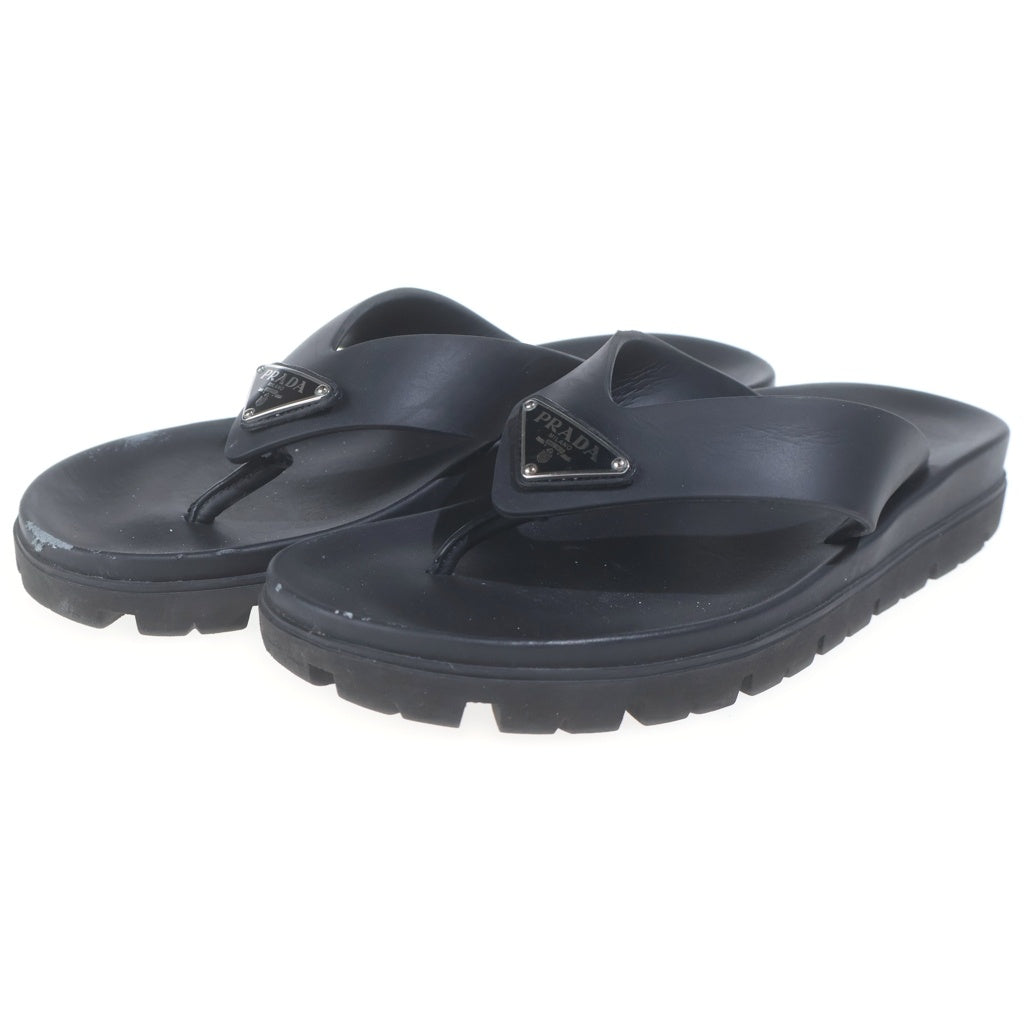 PRADA(プラダ) ラバー トング サンダル トライアングルロゴプレート ブラック 2Y3130_3LKK_F0002_F_G000