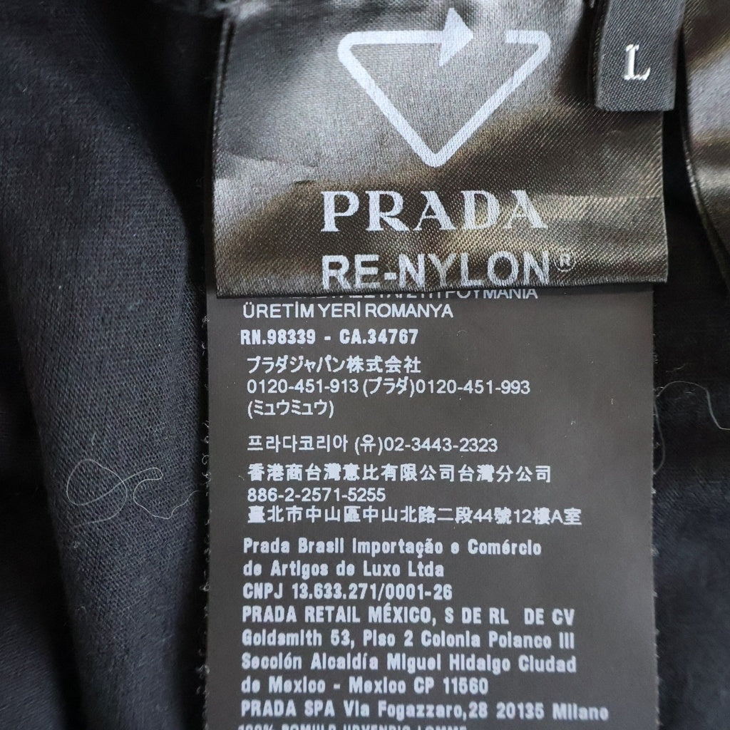 PRADA(プラダ) Re-Nylon トライアングルロゴ 半袖 クルーネック Tシャツ UJN661 S221 11CK