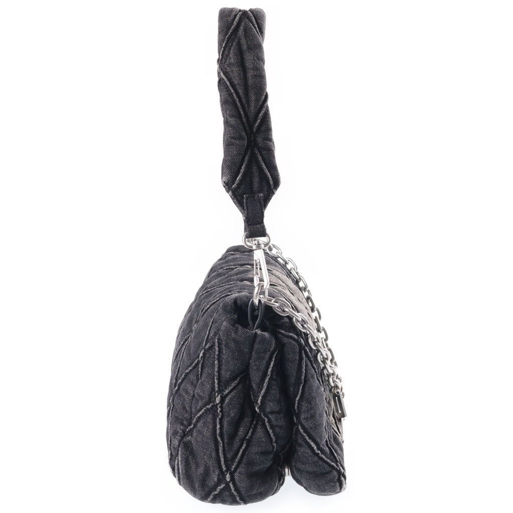 DIESEL(ディーゼル) CHARM-D ロゴチェーンチャーム付 デニム ショルダーバッグ グレー レディース