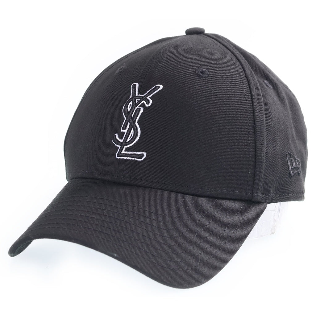 SAINT LAURENT PARIS(サンローランパリ) ×NEW ERA YSLロゴ モノグラムキャップ カサンドラ ブラック 687687 YCL361000